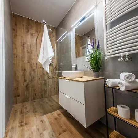 Sloneczna Apartment *
