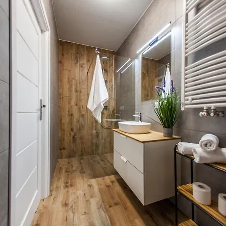 Sloneczna Apartment *